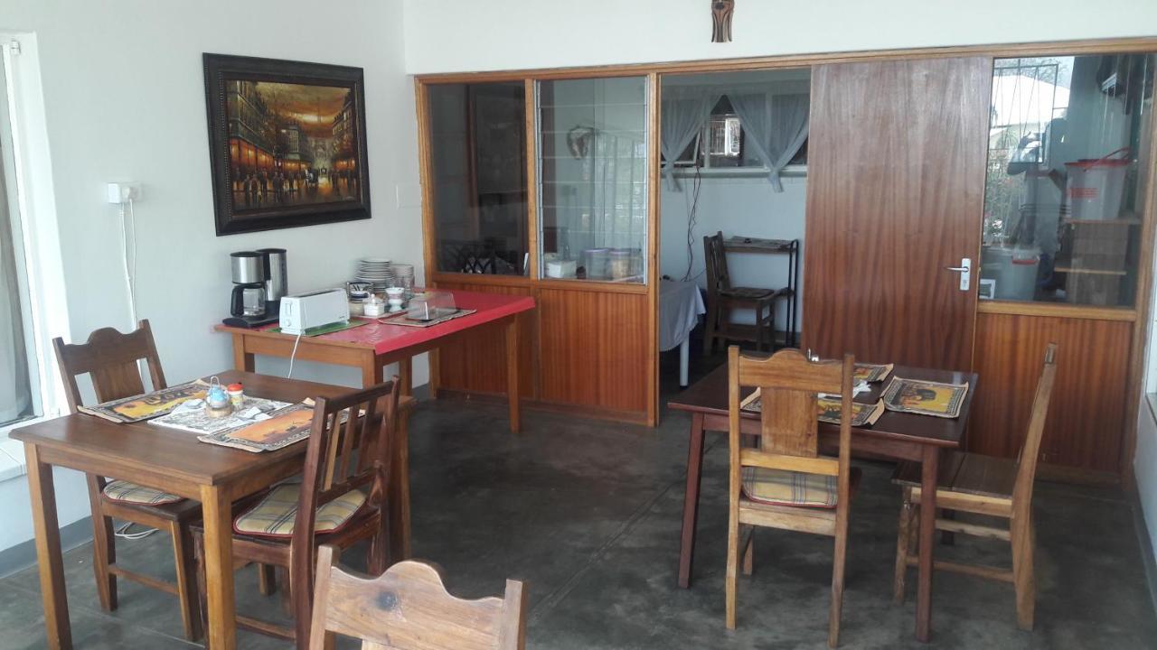 Guesthouse Villa Nina オカハンジャ エクステリア 写真